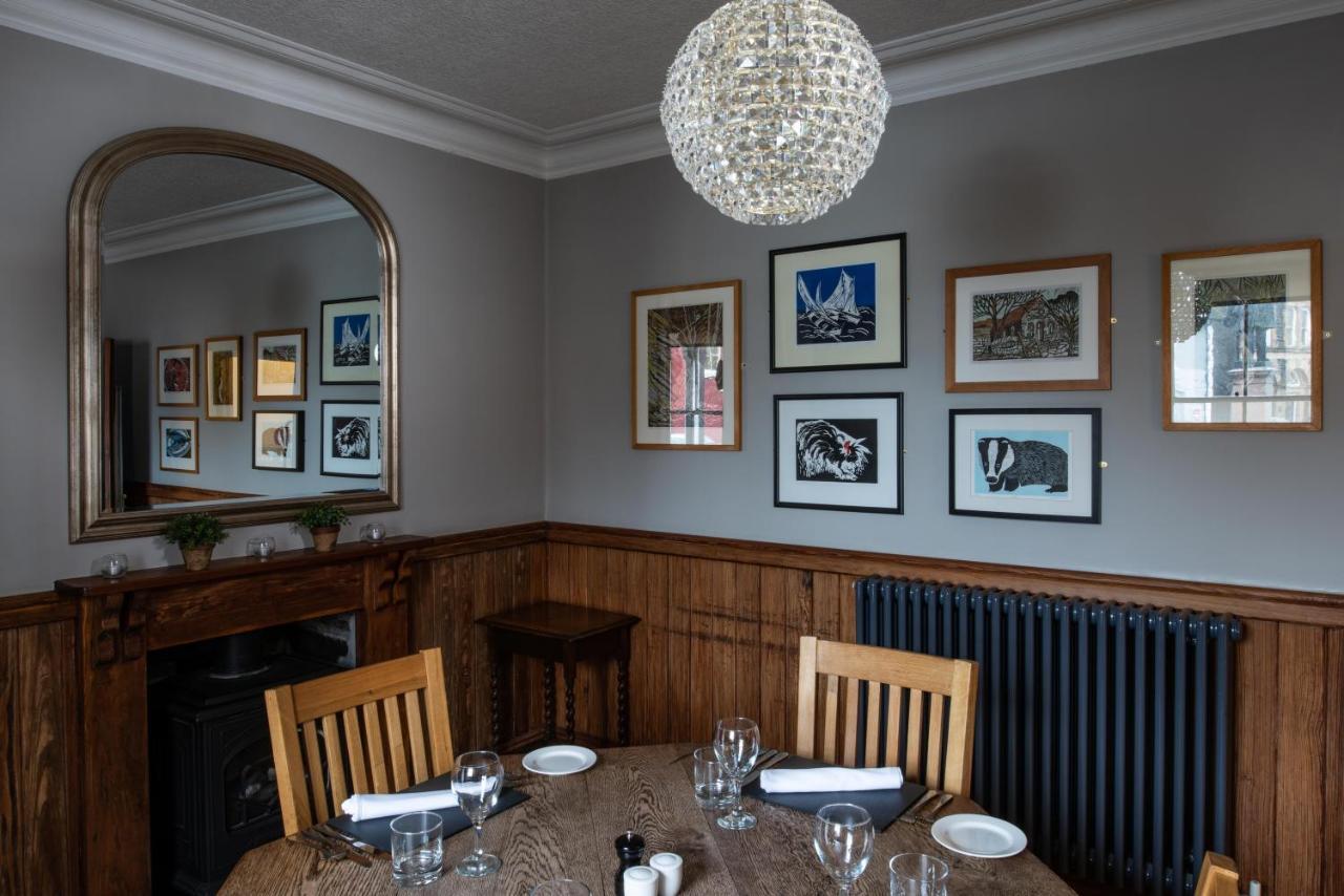 Y Talbot Hotel Tregaron Exterior photo